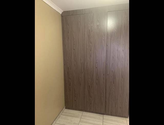 2 BEDROOM PROPERTY TO RENT IN FLEURHOF